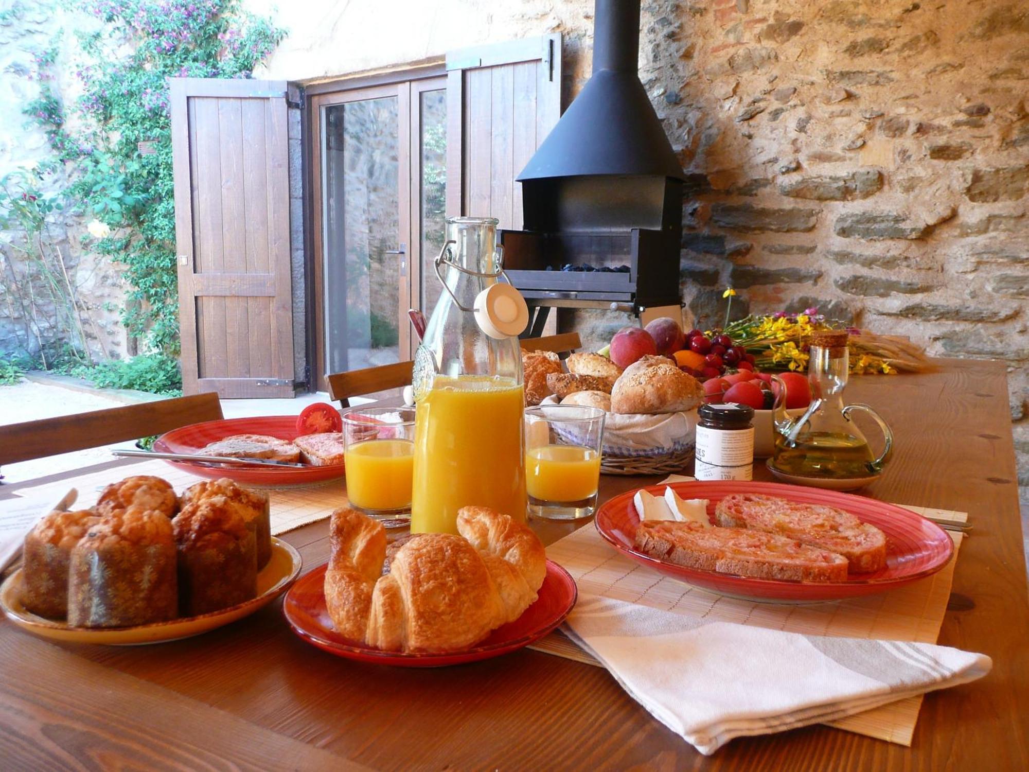 Monells - Casa Rural - Can Felip エクステリア 写真